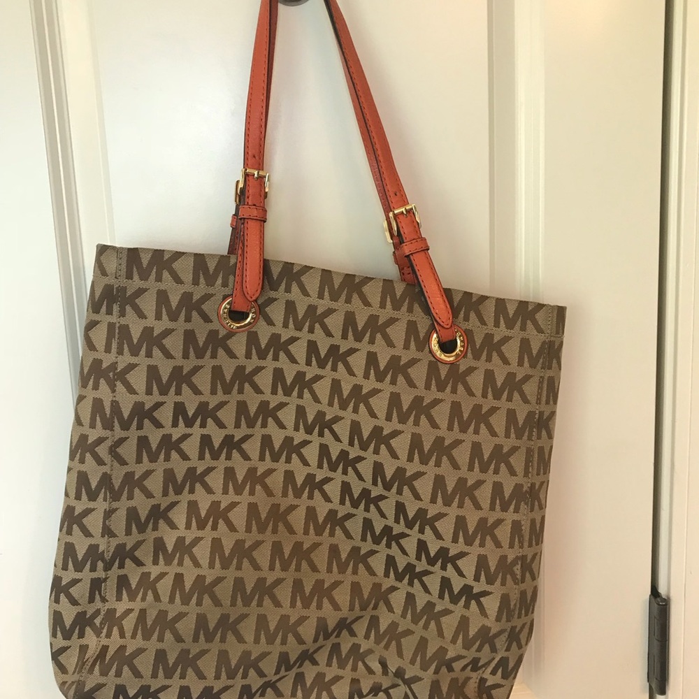 Michael Kors tote